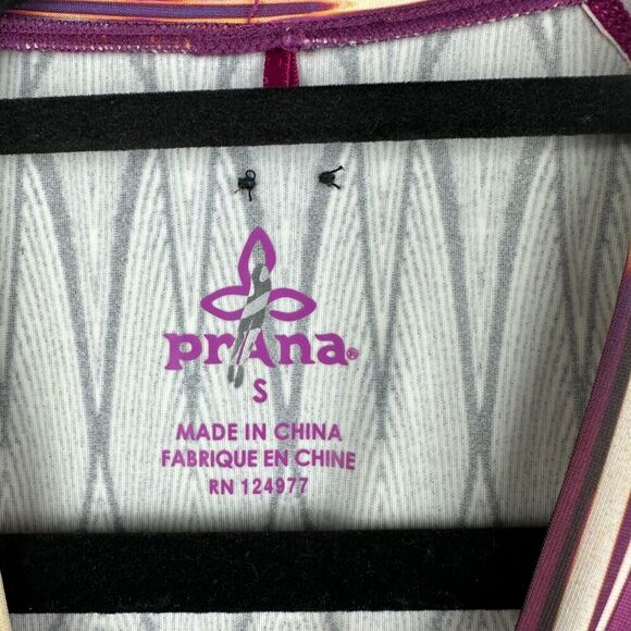 Prana Lorelei Sun Top Size S UPF 50+ Rash Guard Slim Colorful Abstract Swim Surf - Picture 5 of 10